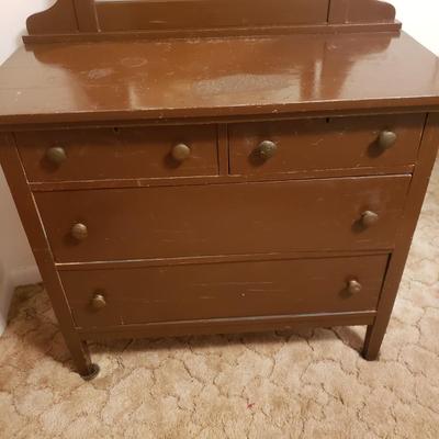 Four Drawer Dresser With Mirror (B2-KD)