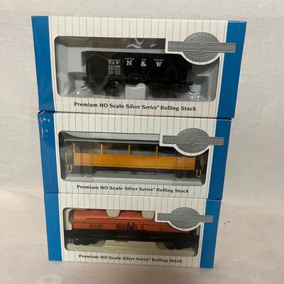 NIB Bachmann HO Silver Series Tank Cars & More (W-MG)