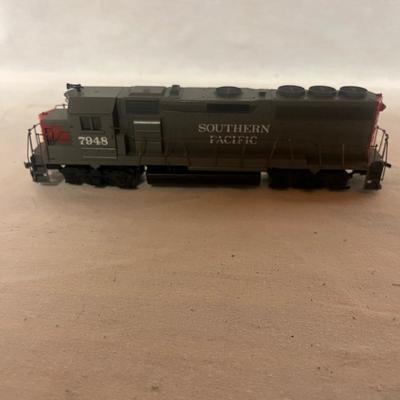 HO Train Accessories, Buildings & More (W-MG)