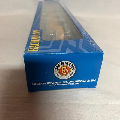 Two NIB Bachmann HO EMD DD40AX Centennial Locomotives (W-MG)
