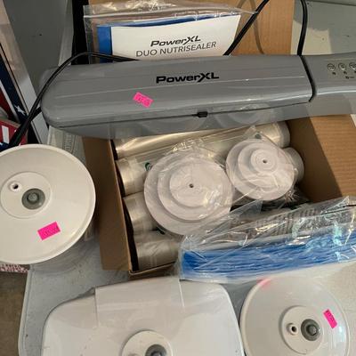 Sale Photo Thumbnail #23: Nutrisealer and the accessories