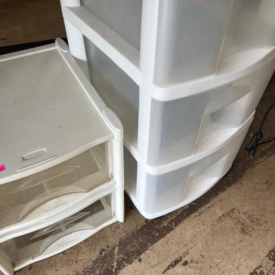 Sale Photo Thumbnail #39: Office supplies and containers