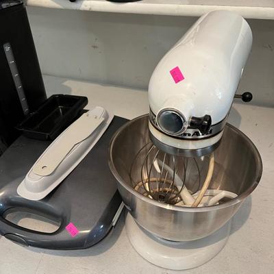 Sale Photo Thumbnail #74: Kitchen Aid mixer, Mr Coffee and more