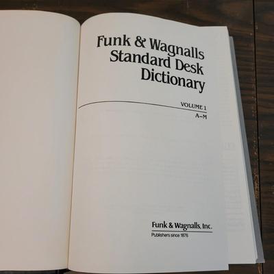 Funk and Wagnalls New Encyclopedia Set (LR-EL)