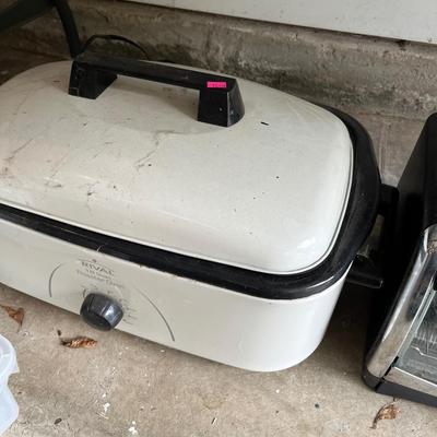 Sale Photo Thumbnail #87: Toaster Oven, Griddle, Roaster