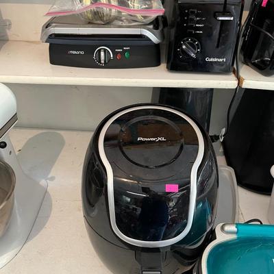 Sale Photo Thumbnail #98: Air Fryer and Appliances