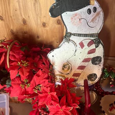 Sale Photo Thumbnail #161: Christmas decorations and more, tables do not sale