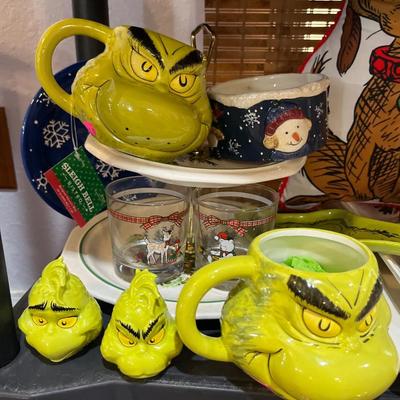 Sale Photo Thumbnail #183: Grinch Cups, s&p and spoon rest. Platters and more.