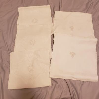 Antique White Lace Table Linens (B2-KD)