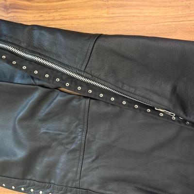 Sale Photo Thumbnail #24: Woman's leather biker chaps PAPA's leather barn black thick size S