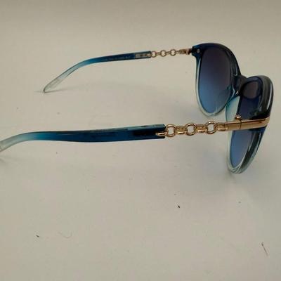 Sale Photo Thumbnail #33: Blue Unionlay cat eye sunglasses