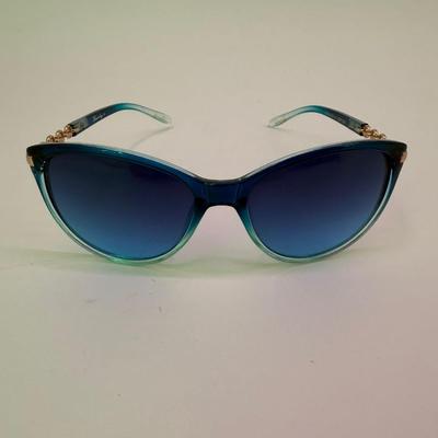 Sale Photo Thumbnail #28: Blue Unionlay cat eye sunglasses
