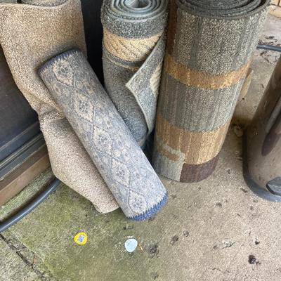 Sale Photo Thumbnail #258: Rugs and trash can