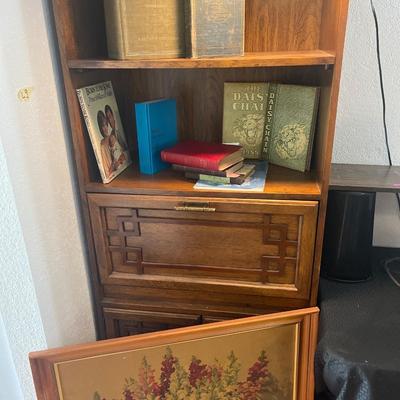 Sale Photo Thumbnail #285: Books, picture, bookcase