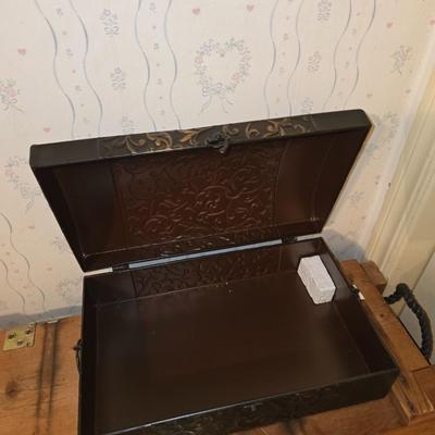 Tin box