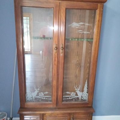 Gun cabinet
