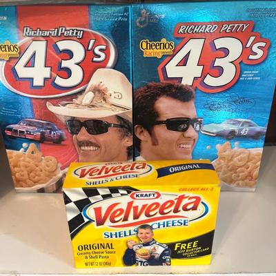 Sale Photo Thumbnail #400: Dale Earnhardt memorabilia
Shelf not for sale
