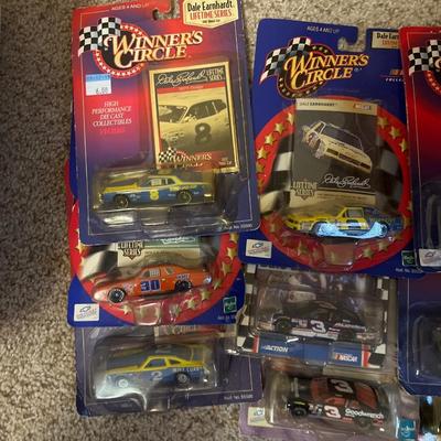 Sale Photo Thumbnail #482: Winner circle cars