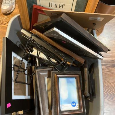 Sale Photo Thumbnail #484: Lots of Frames