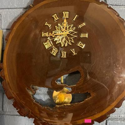 Sale Photo Thumbnail #486: Wood Clock And Farmhouse Picture