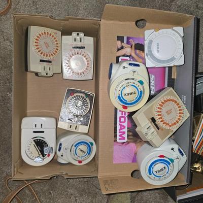 Box of kitchen timers