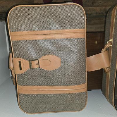 5th Ave Luggage set