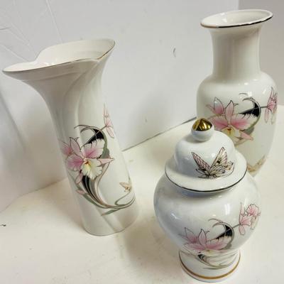 Set of Porcelain Iris & Butterfly