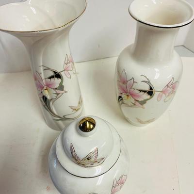 Set of Porcelain Iris & Butterfly