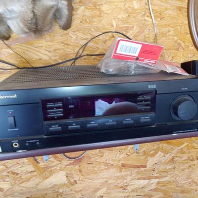 Stereo system has 2 small bose speakers