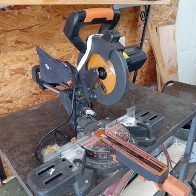 Chop saw and metal table
