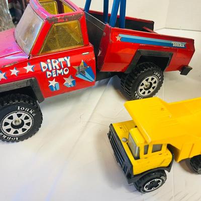 Vintage Tonka Trucks & Case