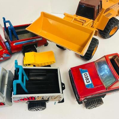 Vintage Tonka Trucks & Case