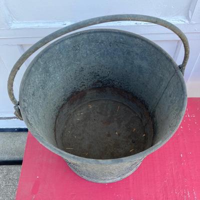 LOT 71: Painted Red Wooden Bench with Vintage Galvanized Heavy Duty Bucket / Pail and Watering Can