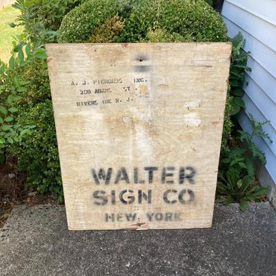 LOT 78: "Keep Right" Arrow Highway Mounted Sign (Walter Sign Co New York)