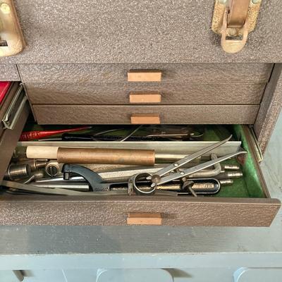 LOT 116: Kennedy Manufacturing Co. Kennedy Kits Metal Mechanic / Machinist Tool Box and Contents