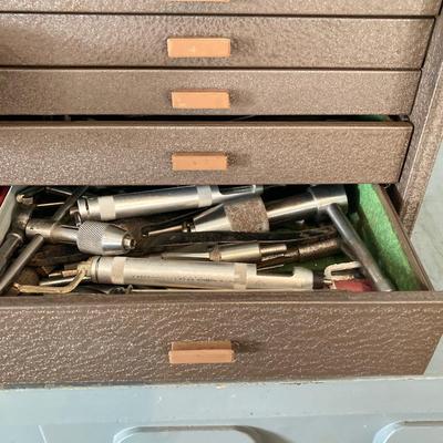 LOT 116: Kennedy Manufacturing Co. Kennedy Kits Metal Mechanic / Machinist Tool Box and Contents