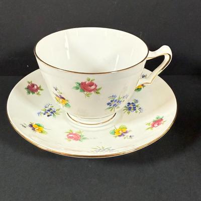 LOT 146: Vintage Kawhana Small Uranium Glass Pitcher with Diamond Shaped Handle, Milk Glass Footed Creamer and Sugar Bowl Three Tier...