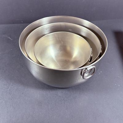 LOT 148: Vintage Pyrex Black and White Snowflake Oval Covered Dish, Pyrex Coffee Pot Aluminum Ice Tray, Embroidered Days of the Week Dish...