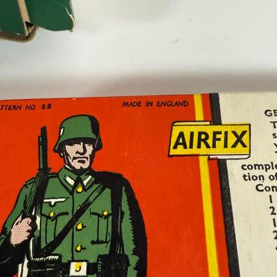 LOT 196: Vintage Minitures Including Building Trees, Gas Pumps and Toy Soldiers In Original Boxes