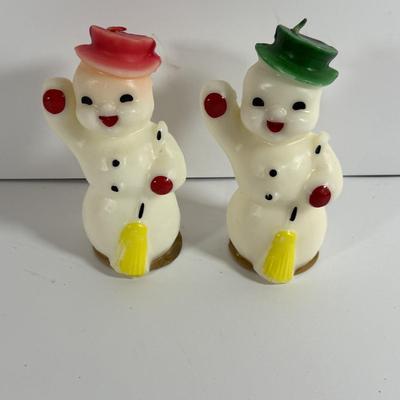 LOT 197: Nostalgic Christmas Collection Including Glass Bulbs, Vintage Light Set, Candles and Mugs