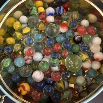 LOT 500: Vintage Fanner 50 Holster, Mables, Cars, Trouble, Connect Four, Magic Numbers
