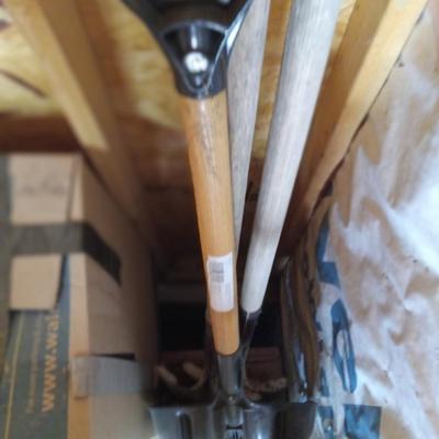 Items in pictures