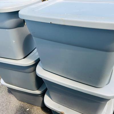 6 Storage Bins - size 18 Gallon