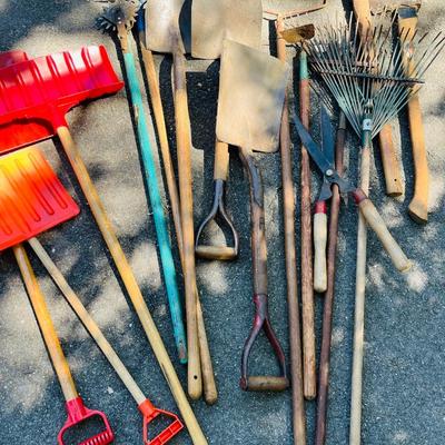 Assorted Lawn & Garden Tools