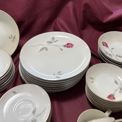 Contour Treasure China Set