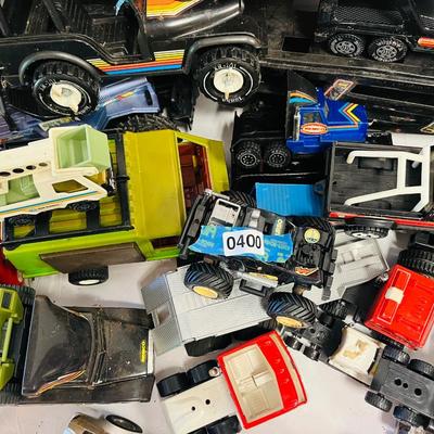 Toy Cars & Trucks/ 30+ pcs