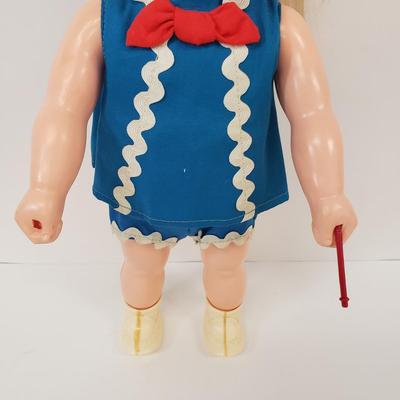 LOT 75: Vintage Snugglebun Baby & Remco Jumpsy Doll