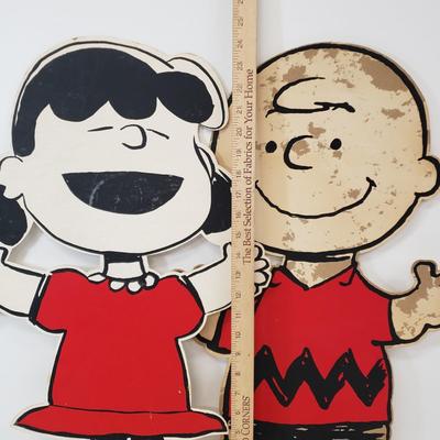 LOT 80: Vintage Peanuts Standing Displays, Tin Tray/Trinket Dish Set & More