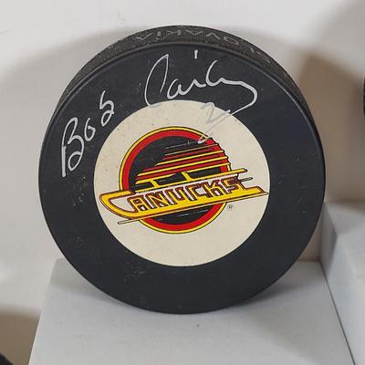 LOT 89: NHL Autograph Memorabilia Featuring Bob Dailey from the Philadelphia Flyers and Vancouver Canucks