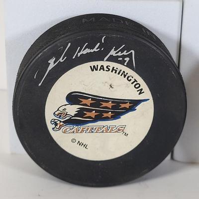 LOT 91: Multiple Autographs on NHL Memorabilia of Philadelphia Flyers Player Bob Kelly